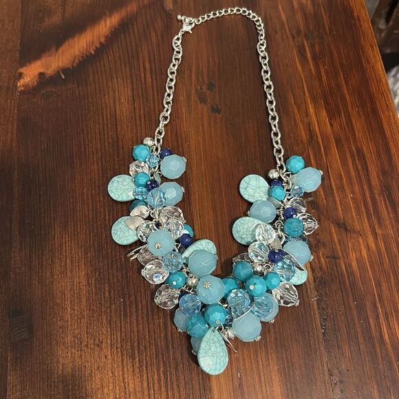 Turquoise Beaded Necklace - Picture 1 of 8